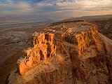 Izrael - pevnost Masada nad Mrtvým mořem